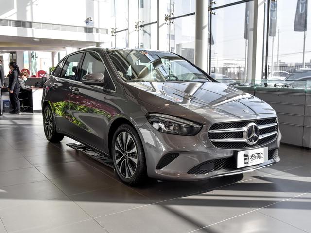 20万预算的德国进口奔驰,油耗不到6l的家用车,实拍奔驰b级