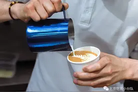 便利蜂咖啡店来了，首家在三里屯图片