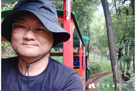 雨中登青龙峡，走108米高玻璃桥，体验玻璃碎裂的感觉图片