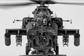 AH-64阿帕奇最强武装直升机之主武器火蛇70航空火箭弹图片