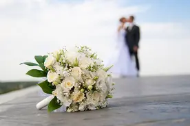 新型结婚模式来袭，结婚成本大大降低，只是对女性太不公平图片