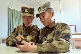 【深入学习贯彻全军思想政治教育创新集训精神】“网络+教育”开启铸魂育人新模式图片