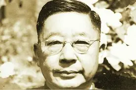 老舍1966投湖自尽，对妻子不忠，遇到真爱情人，一生愧对妻子图片