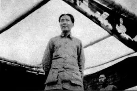 他背毛泽东跑10华里累吐血，24年后主席邀他进京，他已肺结核晚期图片