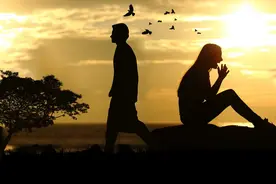 心理学：出现这三大特征，说明你爱上了一个天性凉薄的男人图片