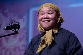 岳云鹏穿八十一万的鞋子惹争议，不偷不抢，他错了吗？图片