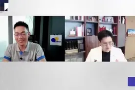 霍启刚谈娇妻笑得合不拢嘴！郭晶晶穿职场装太飒气，气场有阔太范图片