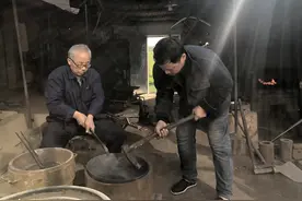 "网红"章丘铁锅又火了！鱼鳞纹不粘锅直播1小时卖出3千口图片