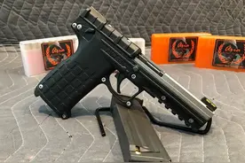 PMR-30手枪：这把手枪的容弹量达到30发，堪比一把突击步枪图片