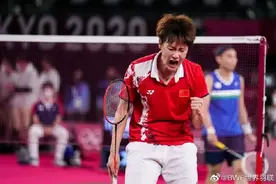 真鞋门，奥运冠军被李宁伤了脚图片