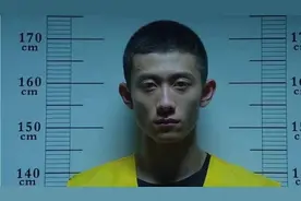身边女孩一个接一个，就这样还想当好演员，张一山还有机会吗？图片