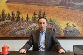 仁寿第一富豪：艰苦创业，将濒临倒闭的酒厂盘活，如今身价480亿图片