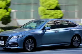 这3款低调的8缸车，当年不懂得珍惜，现在想买买不到图片