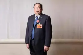 河南4大富豪，财富最低者为176亿，秦英林以1474亿排第一图片