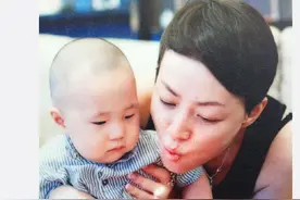 为让林大竣与宋丹丹同天生日，周冬齐剖腹生子，十年生日从不缺席图片