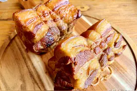 北方过年老爸自制熏肉，记住这2招，比怀安柴沟堡熏肉还好吃图片