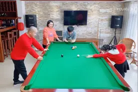 明星公益直播“抗疫”，“丁俊能”在家打台球呼吁为湖北加油图片
