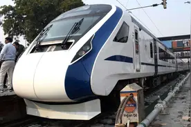 印度高铁正式运行！列车速度比蜗牛还慢，哪来的勇气和中国叫板？图片