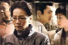 都说《双面胶》中的胡丽娟下场凄惨，你看她都做了啥？图片