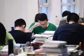 这4种大学生很有出息，毕业后企业抢着要，老师：以后前途无量图片