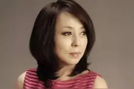 44岁女老板嫁给22岁下属, 惨遭嘲讽, 如今两人过得怎样?图片