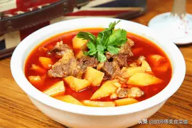 炖牛肉时，要牢记“3放2不放”！牛肉软烂入味，不老不腥，超级香图片