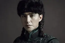 娱乐圈冷知识：腾格尔阿云嘎玲花是亲戚，过年玲花要给腾格尔磕头图片