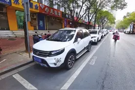明年5月，路边临时停车位可实现“无感停车”图片