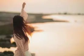 短短九个字，道尽人生百态（太深刻了）图片
