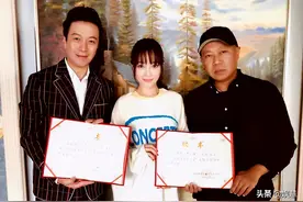 成功复出后，李小璐公开《鲸落》MV拍摄花絮，评论区全是赞美声图片