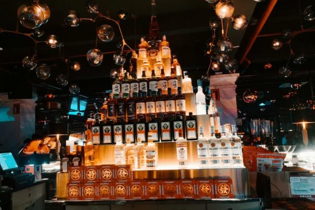 野格配红牛下一句是啥（野格兑红牛科学吗白酒能不能混搭功能性饮料）