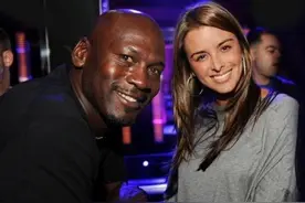 同样是离婚，乔丹愿意迎娶普列托，邓肯为何至今没和瓦妮莎结婚？图片