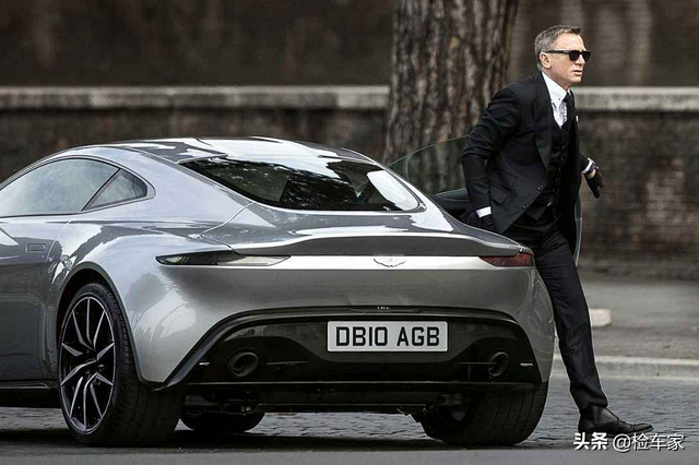 花70万买辆阿斯顿马丁Vantage，打开一看才开2万公里！网友：太值