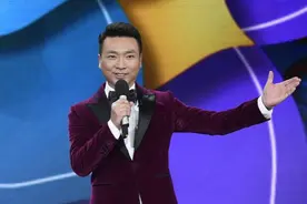 刘涛主持央视国庆晚会？与康辉张蕾合照曝光，王珂辟谣后专注事业图片