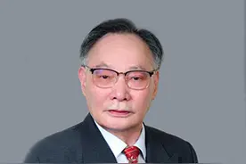 李配富，“薪火相传”让中医药事业后继有人图片