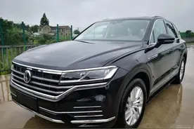 64万喜提大众途锐，2个月后再开朋友宝马X5，车主：差距明显图片