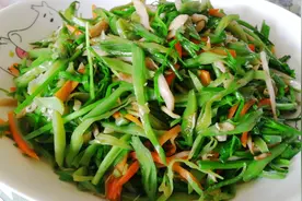 家常素菜小炒杏鲍菇扁豆角韭菜胡萝卜丝爆香清炒脆鲜爽口的快手菜图片