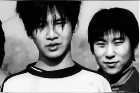 大张伟被欺负的岁月：当痞子不成，被批亵渎军装，被冤枉吸毒图片