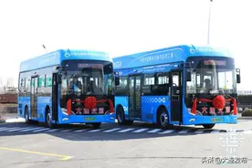 今天，新型公交车上线！图片