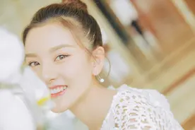 女生在公众场合有5个习惯，会显得很没气质，我第1个就中招图片
