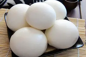 天冷发面多加“二白”，30分钟满盆，馒头又大又白，凉了也柔软图片