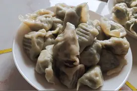 野菜馅饺子图片