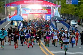 用时11小时51分07秒，2020成都龙泉山超百公里越野挑战赛冠军是他！图片