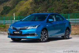 卡罗拉双擎E+，实测百公里油耗3.5L，但价格过高图片