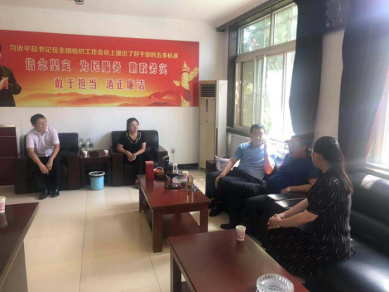 房山区信访办与琉璃河镇任营村开展“连心共建谋发展 党情温暖你我他”连心共建活动