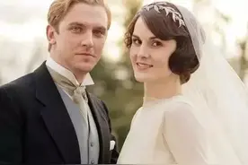 男士婚礼西装如何搭配，秒变帅气男神图片