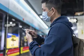 与灰尘共生的我们图片