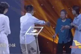 我的幸福从刷油漆开始图片