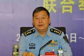 新时期空军将军——刘成军图片