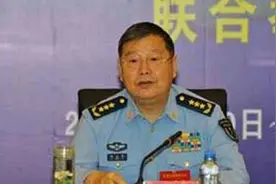 新时期空军将军——刘成军图片
